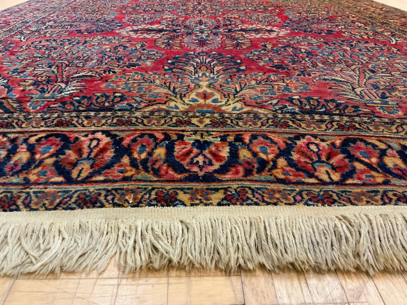 ANTIQUE 4ft. x 6ft. TRADITIONAL SAROUK - David Tiftickjian & Sons