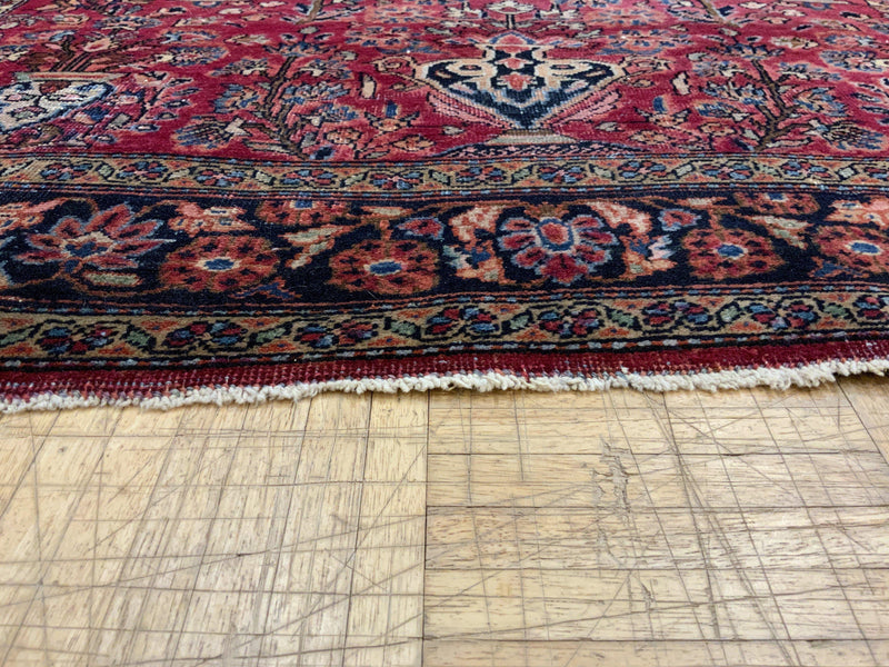 ANTIQUE 4ft. x 7ft. TRADITIONAL SAROUK - David Tiftickjian & Sons