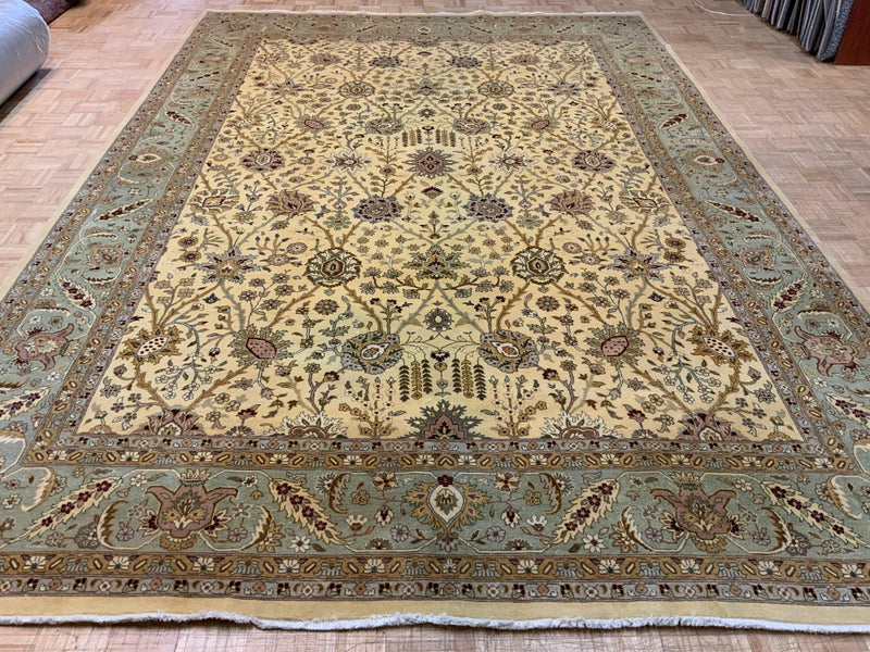 ANTIQUE 5ft. x 7ft. TRADITIONAL SAROUK - David Tiftickjian & Sons