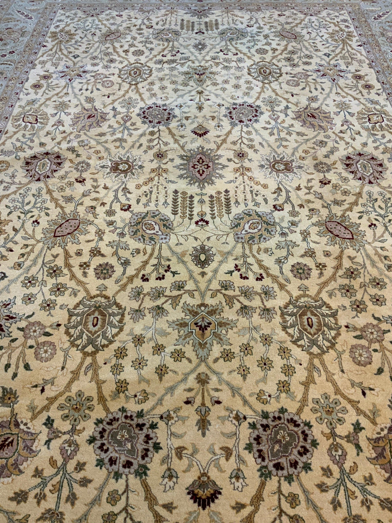 ANTIQUE 5ft. x 7ft. TRADITIONAL SAROUK - David Tiftickjian & Sons