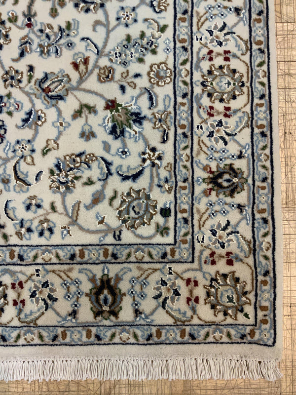 LIKE NEW 3ft. x 5ft. TRADITIONAL KASHAN - David Tiftickjian & Sons