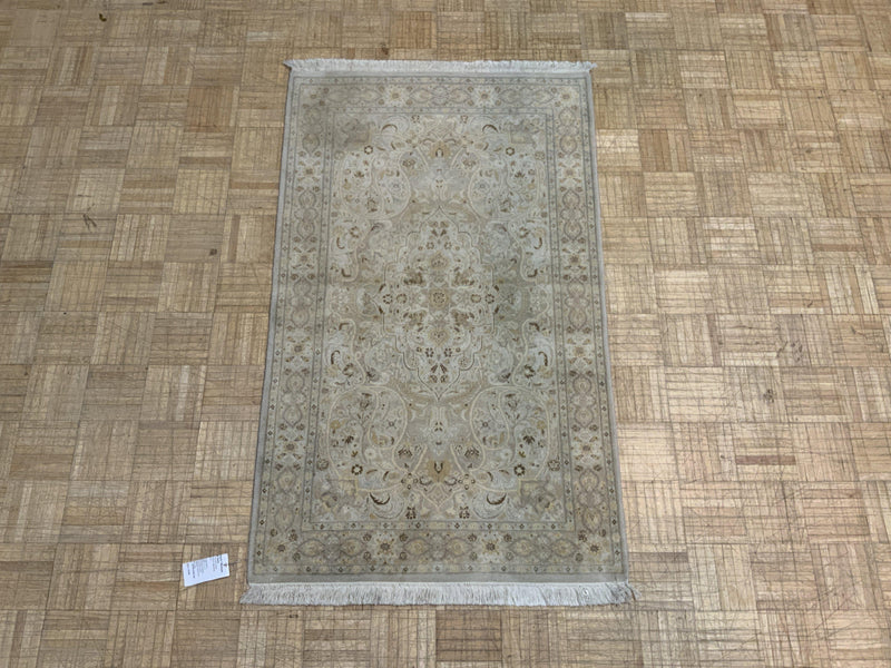 LIKE NEW 3ft. x 5ft. TRADITIONAL KASHAN - David Tiftickjian & Sons