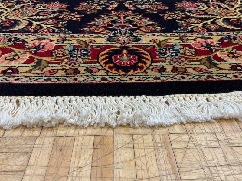 LIKE NEW 4ft. x 6ft. TRADITIONAL SAROUK - David Tiftickjian & Sons