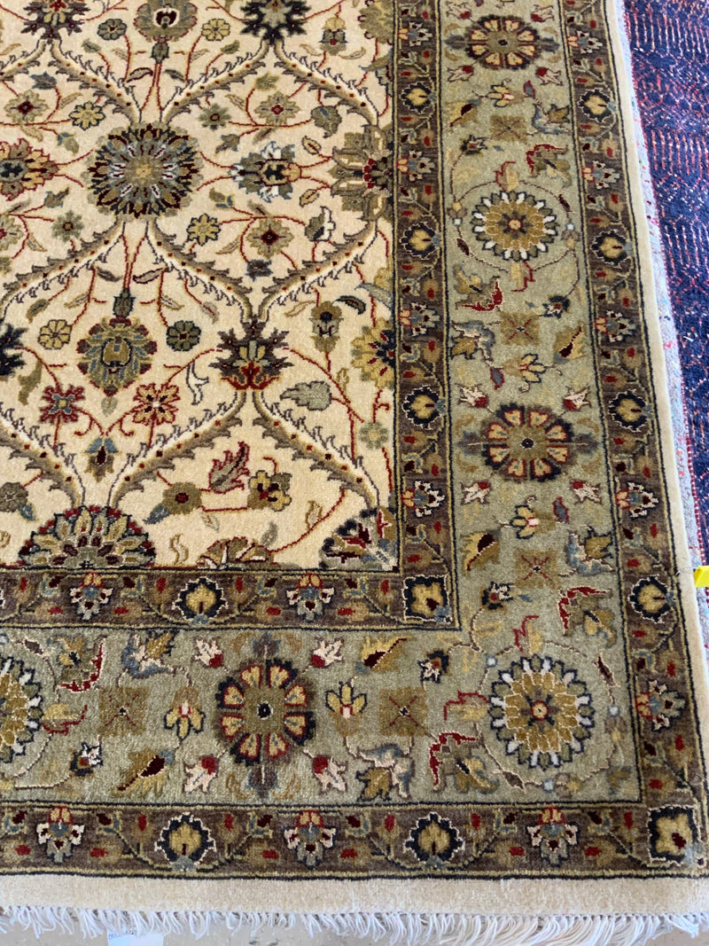 LIKE NEW 5ft. x 7ft. TRADITIONAL TABRIZ - David Tiftickjian & Sons