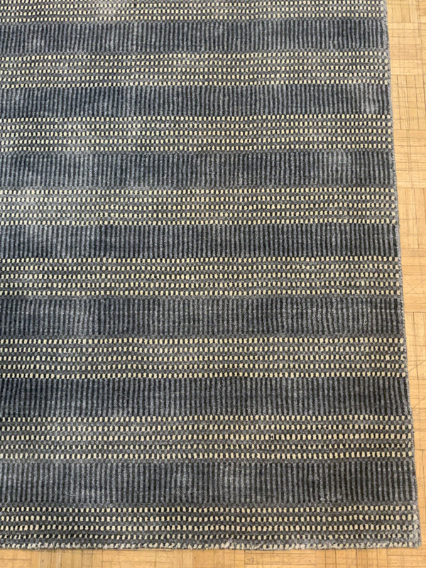 LIKE NEW 8ft. x 10ft. MODERN STRIPE - David Tiftickjian & Sons