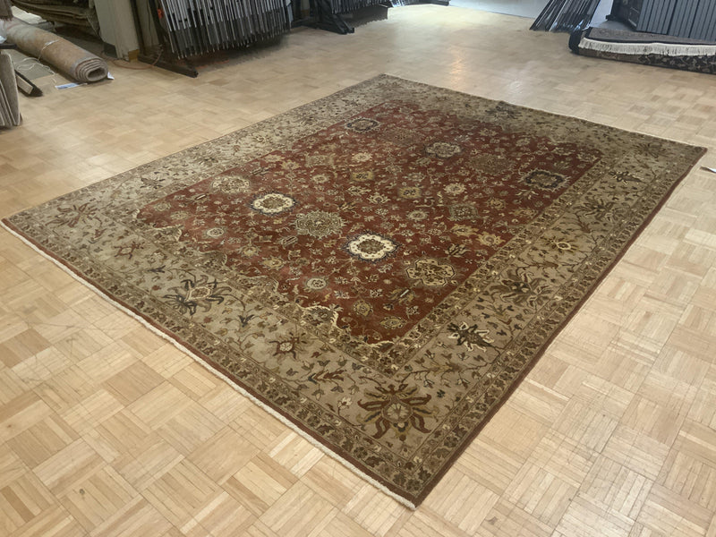 LIKE NEW 8ft. x 10ft. TRADITIONAL AGRA - David Tiftickjian & Sons