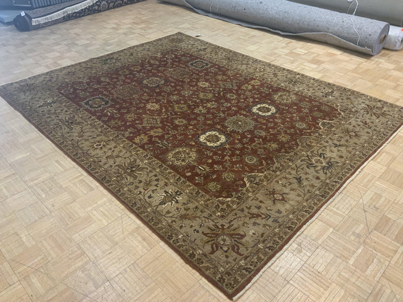 LIKE NEW 8ft. x 10ft. TRADITIONAL AGRA - David Tiftickjian & Sons