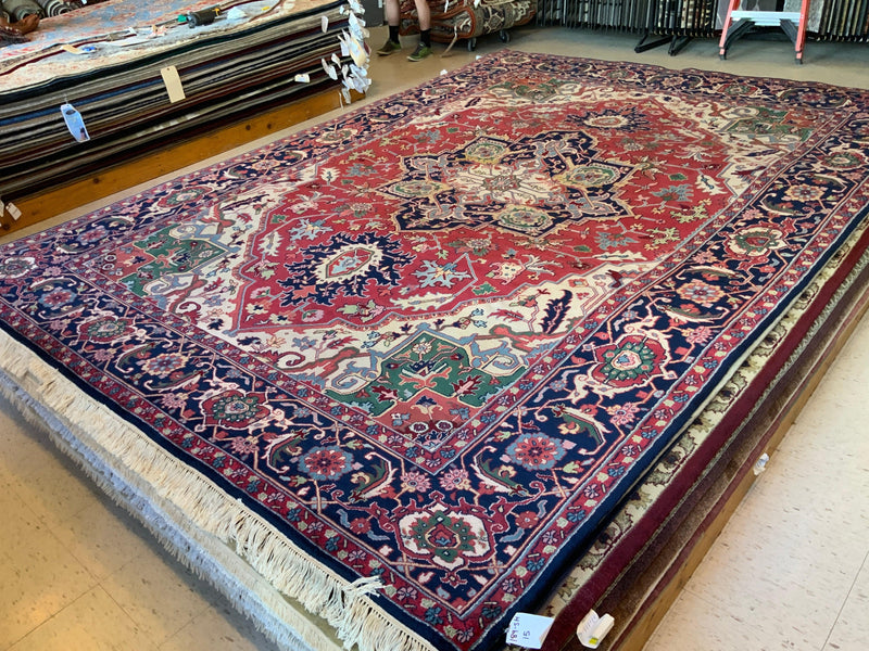 LIKE NEW 9ft. x 12ft. TRADITIONAL HERIZ - David Tiftickjian & Sons