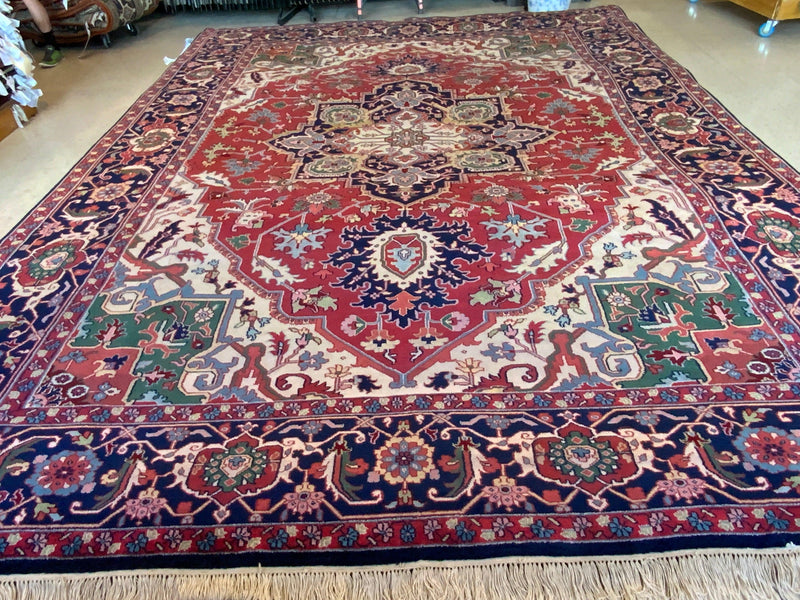 LIKE NEW 9ft. x 12ft. TRADITIONAL HERIZ - David Tiftickjian & Sons