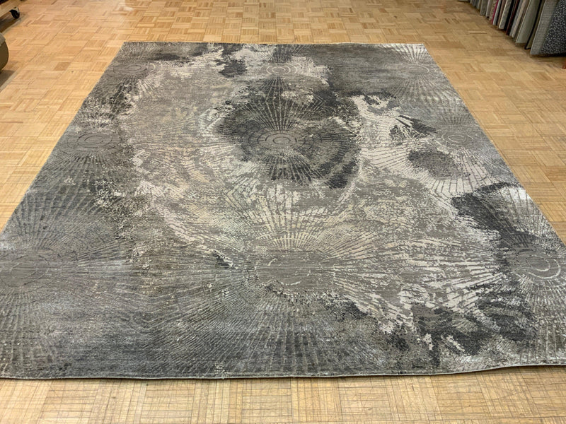 NEW 8ft. x 10ft. MODERN AMOUR - David Tiftickjian & Sons