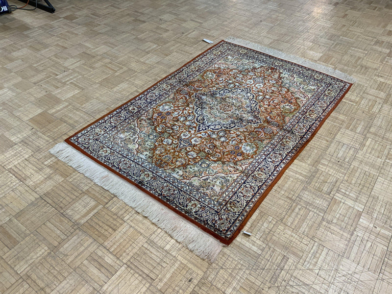 SEMI-ANTIQUE 4ft. x 6ft. TRADITIONAL KASHAN - David Tiftickjian & Sons
