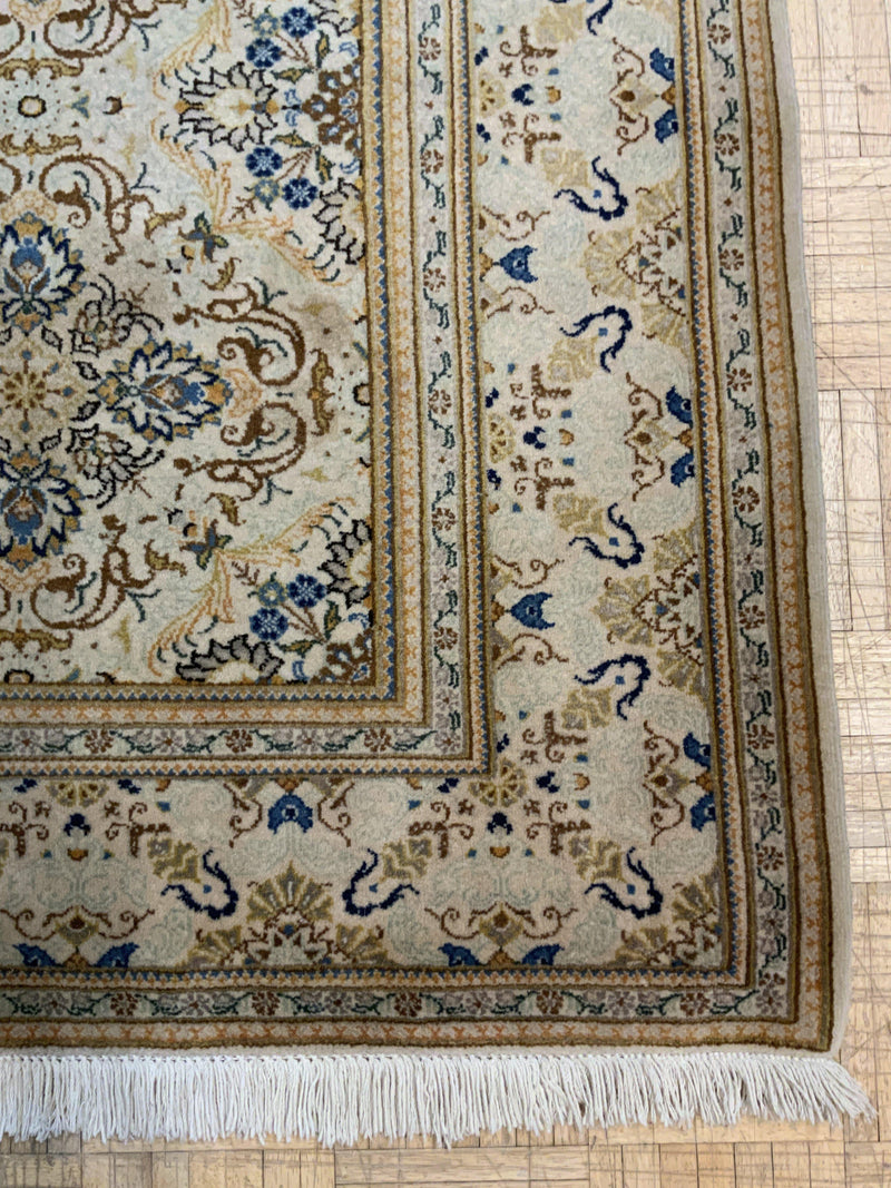 SEMI-ANTIQUE 5ft. x 7ft. TRADITIONAL KASHAN - David Tiftickjian & Sons