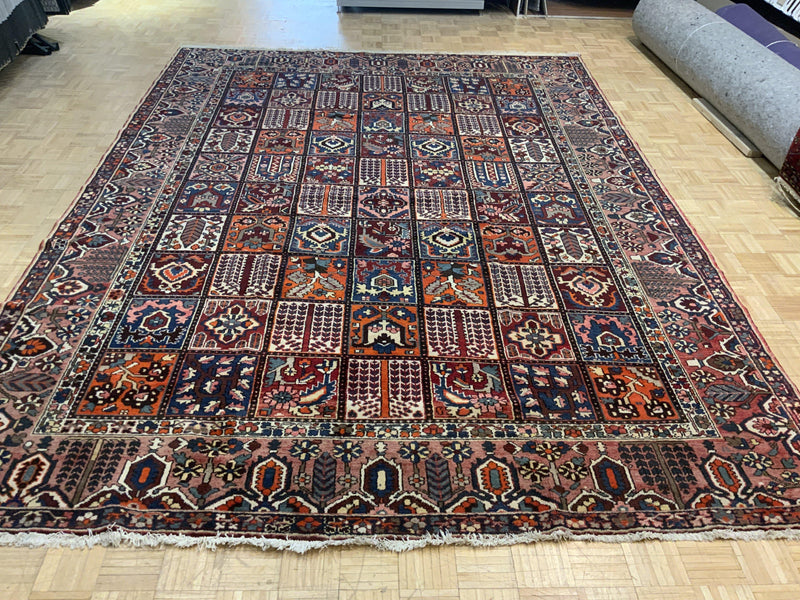SEMI-ANTIQUE 9ft. x 13ft. TRANSITIONAL BAKHTIARI - David Tiftickjian & Sons