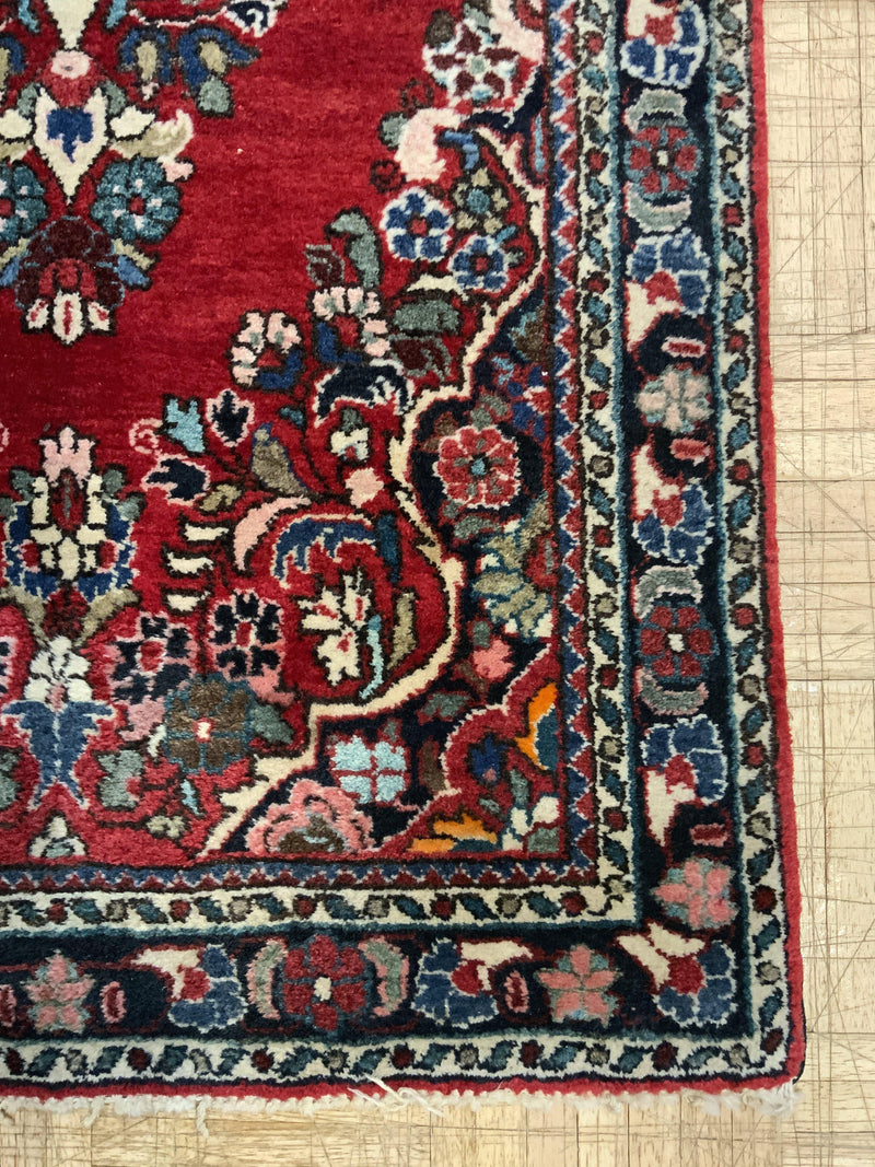 VINTAGE 2ft. x 4ft. TRADITIONAL SAROUK - David Tiftickjian & Sons