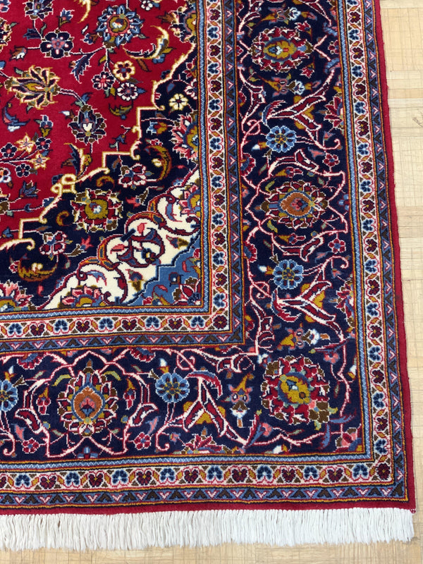 VINTAGE 6ft. x 10ft. TRADITIONAL KASHAN - David Tiftickjian & Sons