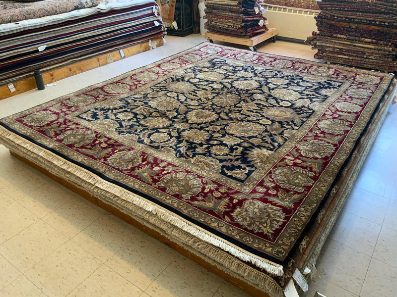 VINTAGE 8ft. x 10ft. TRADITIONAL AGRA - David Tiftickjian & Sons