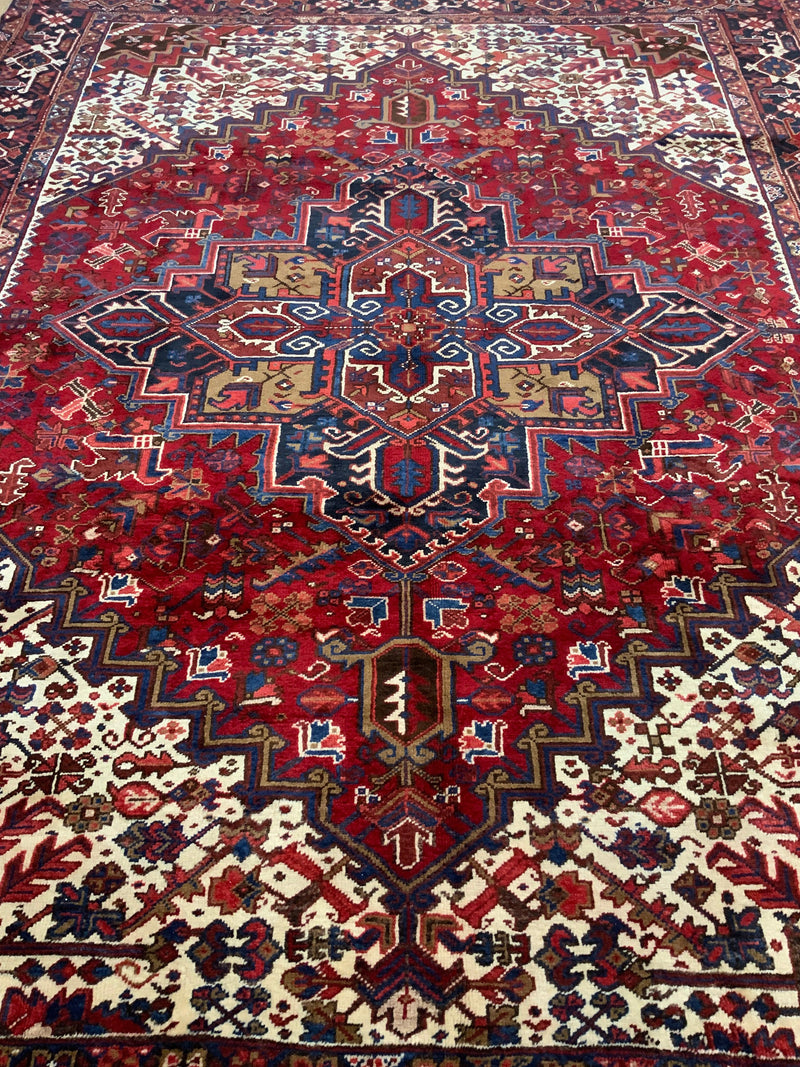VINTAGE 8ft. x 11ft. GEOMETRIC HERIZ - David Tiftickjian & Sons