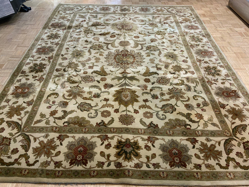 VINTAGE 9ft. x 12ft. TRADITIONAL OUSHAK - David Tiftickjian & Sons